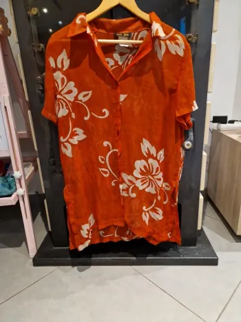 Chemise légère transparente