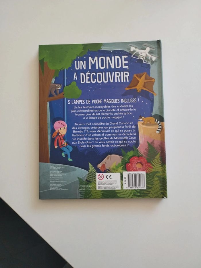 Livre un monde à découvrir - photo numéro 7