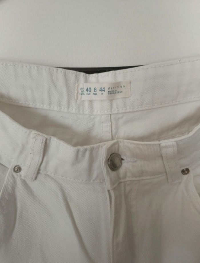 Lot de 2 jeans 1 jean Pimkie taille 40 ,bas effiloché 
1 jean blanc de chez Primark taille 40 

Les 2 sont taille haute - photo numéro 8