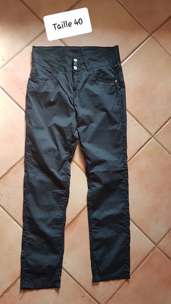 Pantalon taille L