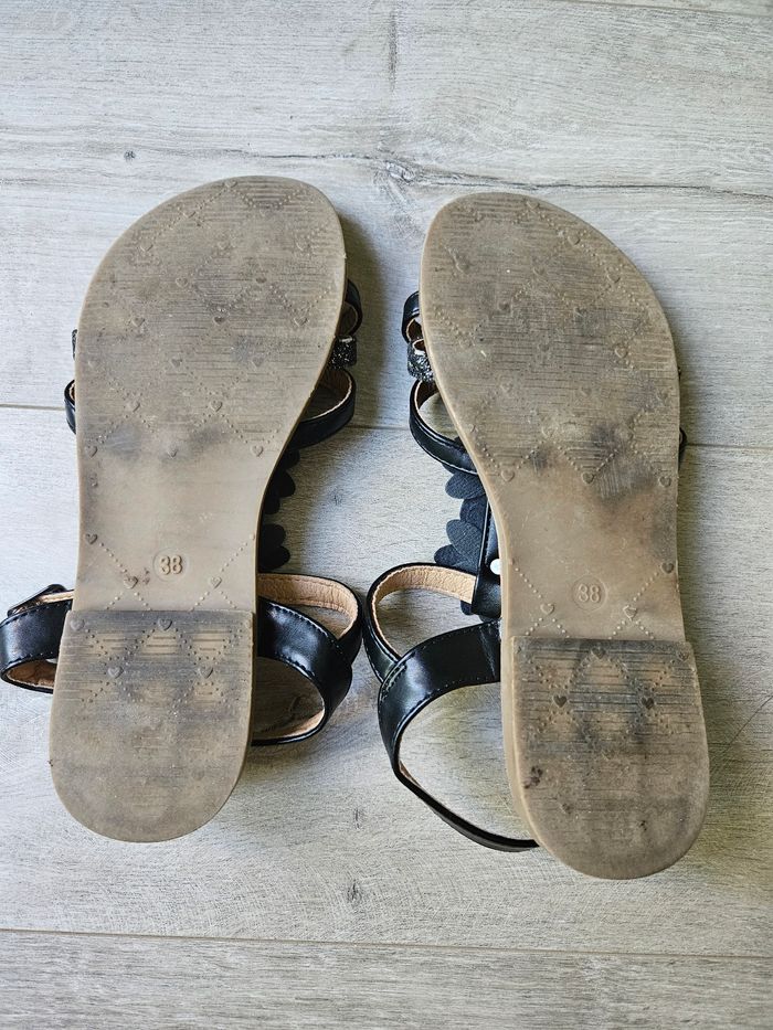 Sandales noires fleuries 38 - photo numéro 5