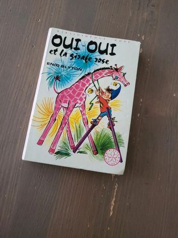 Livre Oui-Oui et la girafe rose - bibliothèque rose