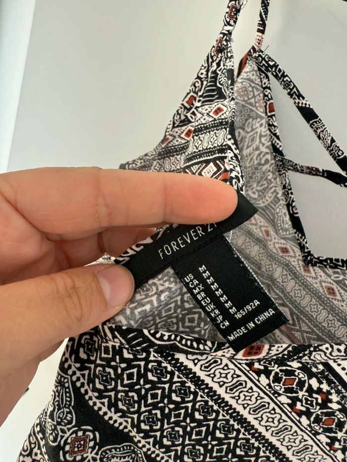 Jolie robe courte fluide femme, Forever 21 taille M - photo numéro 6