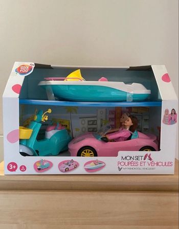 mon set poupées et véhicules (voiture, scooter et bâteau) neuf