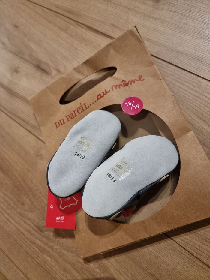 Chaussons/chaussures bébé 1ers pas en cuir 18/19 neuf - photo numéro 5