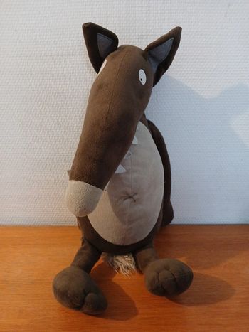 Grande peluche du loup