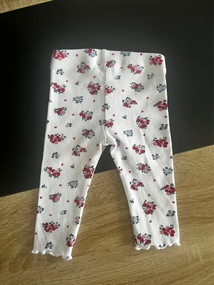 Legging fleuri 6 mois - photo numéro 4