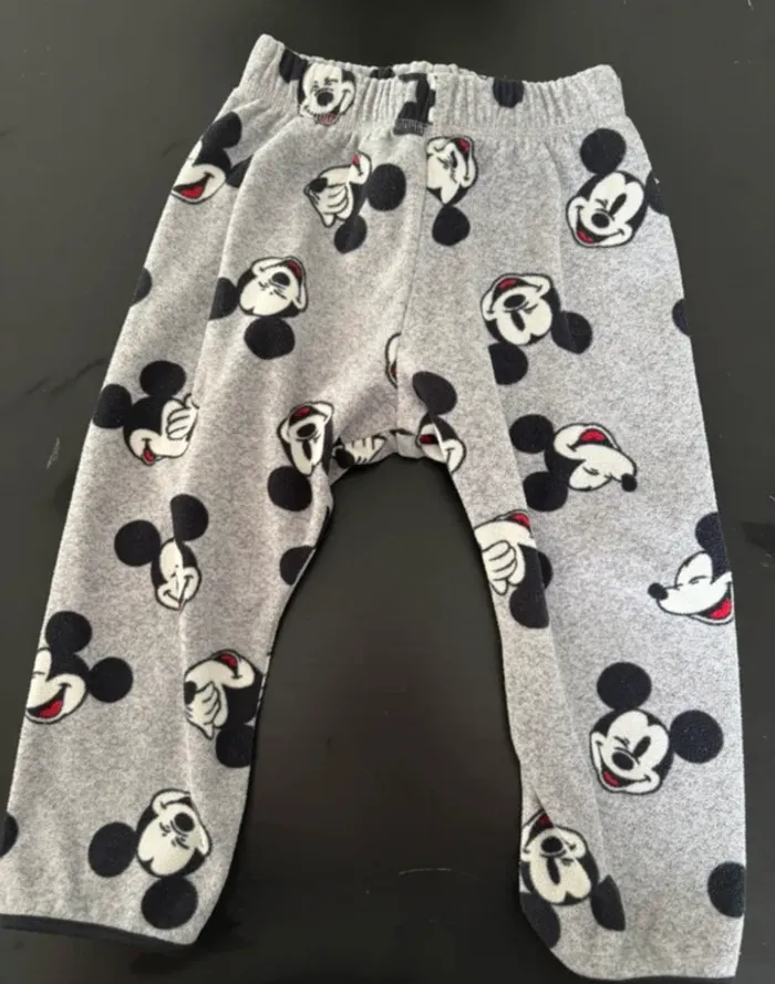 Jogging Mickey