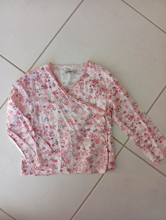 Haut cache cœur blanc et rose Tape à l'oeil taille 5 ans