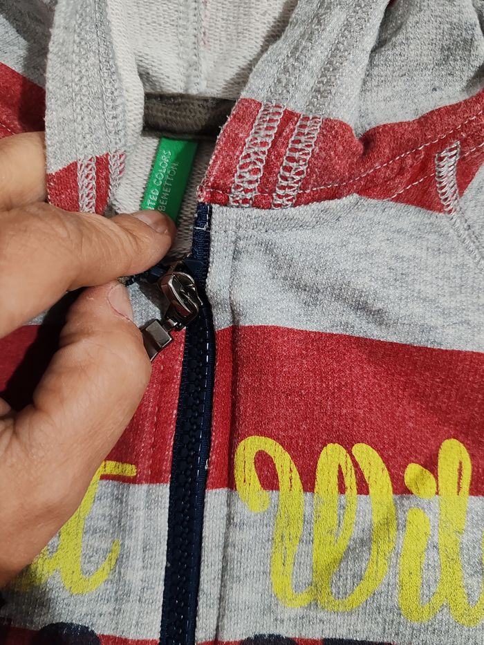 Sweat a capuche - photo numéro 2