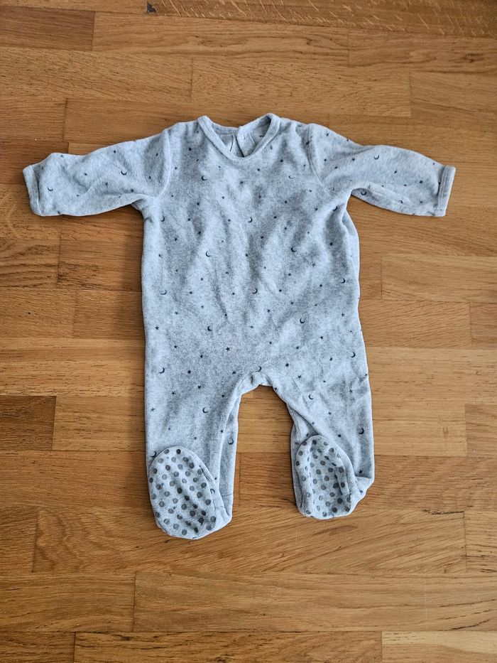 Lot de 6 pyjamas taille 9M - photo numéro 3