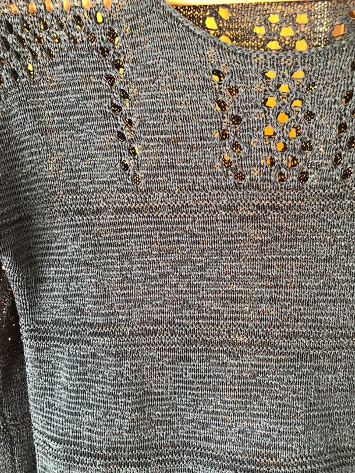 Pull bleu ajouré Miss Captain - photo numéro 2