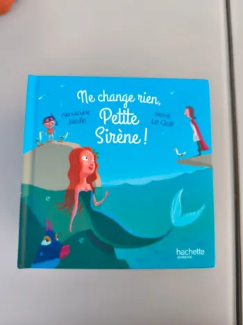 Livre collection Mc Donald's ne change rien petite sirène