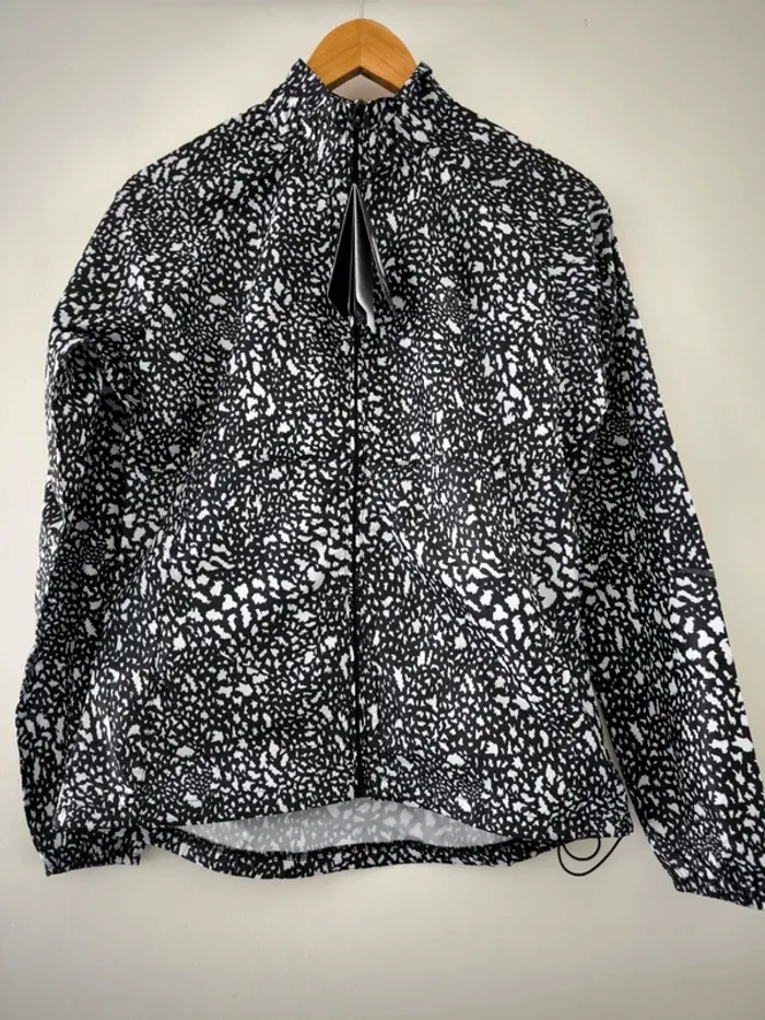 Veste coupe vent Dare2b neuve  Taille 38