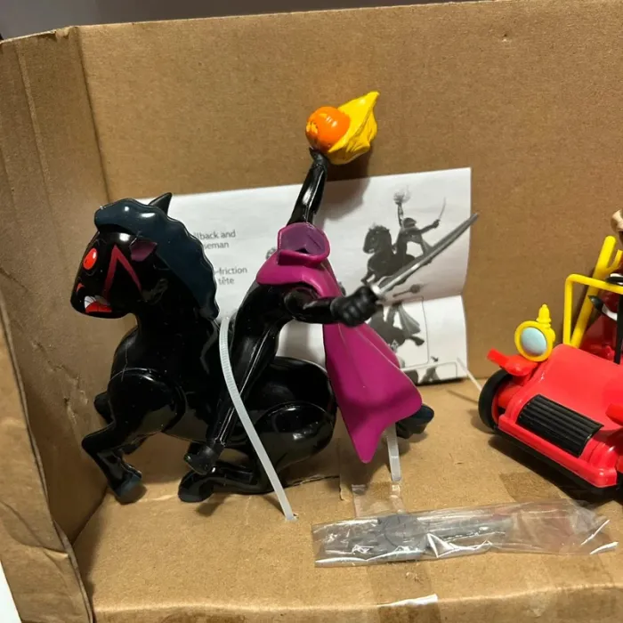 Figurine disney 100 ans mr toad et cavalier sans tête - photo numéro 9