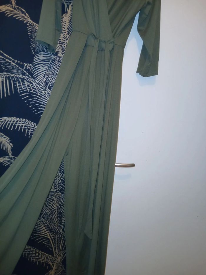 💚 Magnifique combinaison Kaki taille unique. - photo numéro 4