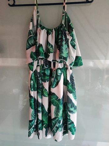 Robe verte taille S en excellent état