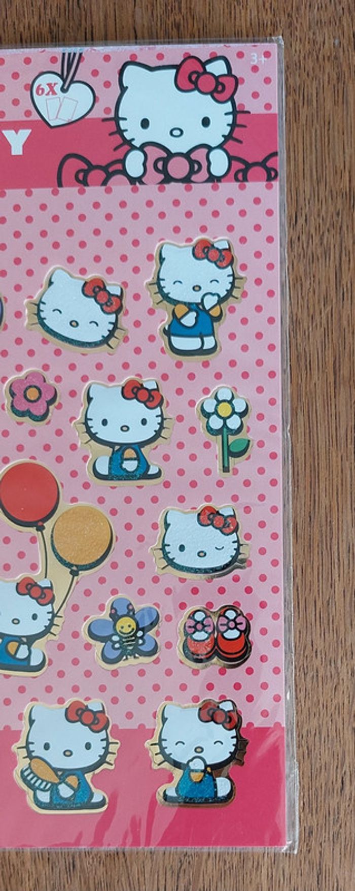 Stickers Hello Kitty - photo numéro 3