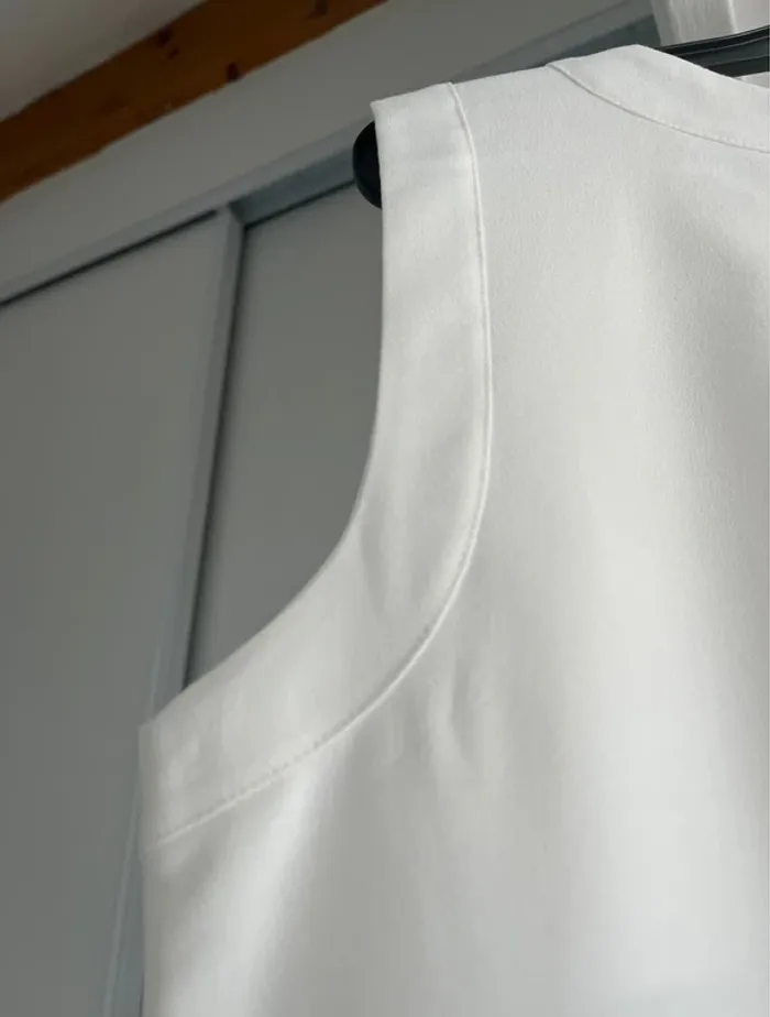 Robe blanche sans manches MD T38 tres bon état - photo numéro 9