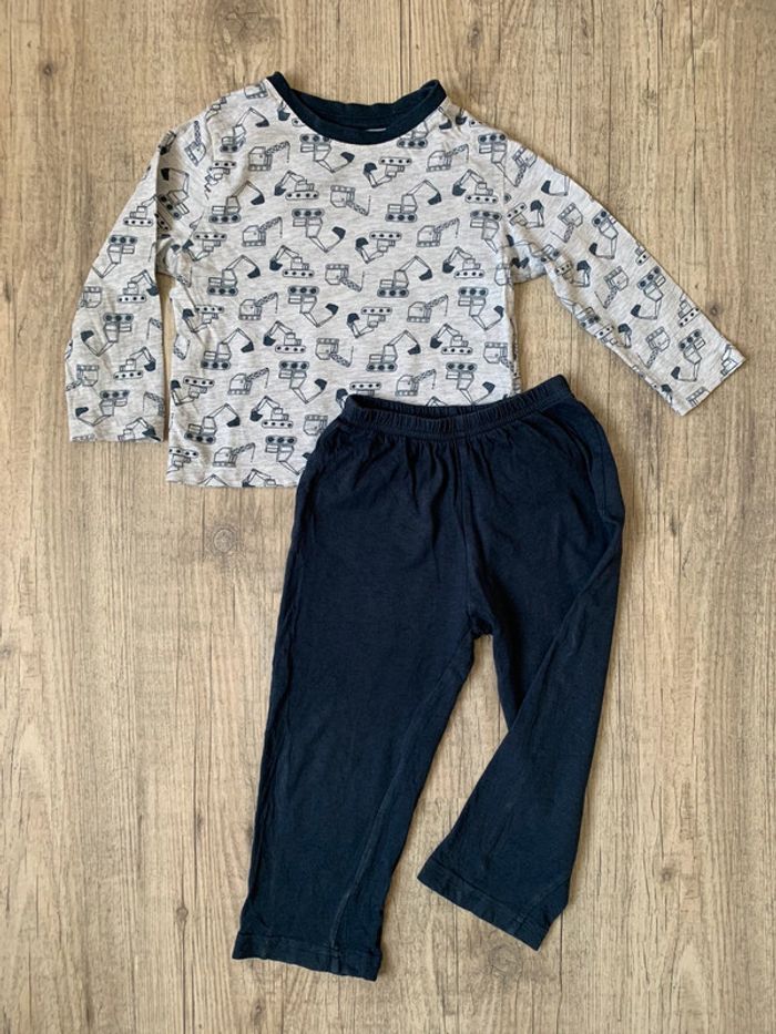Lot 2 pyjamas 24 mois - photo numéro 3