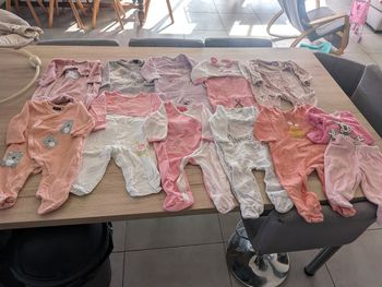 Pijamas Bonjour je vends pijamas fille taille 6 mois neuf il y a 11 articles marque influx Marèse pikouic gemo Disney Kiabi sucre d'orge