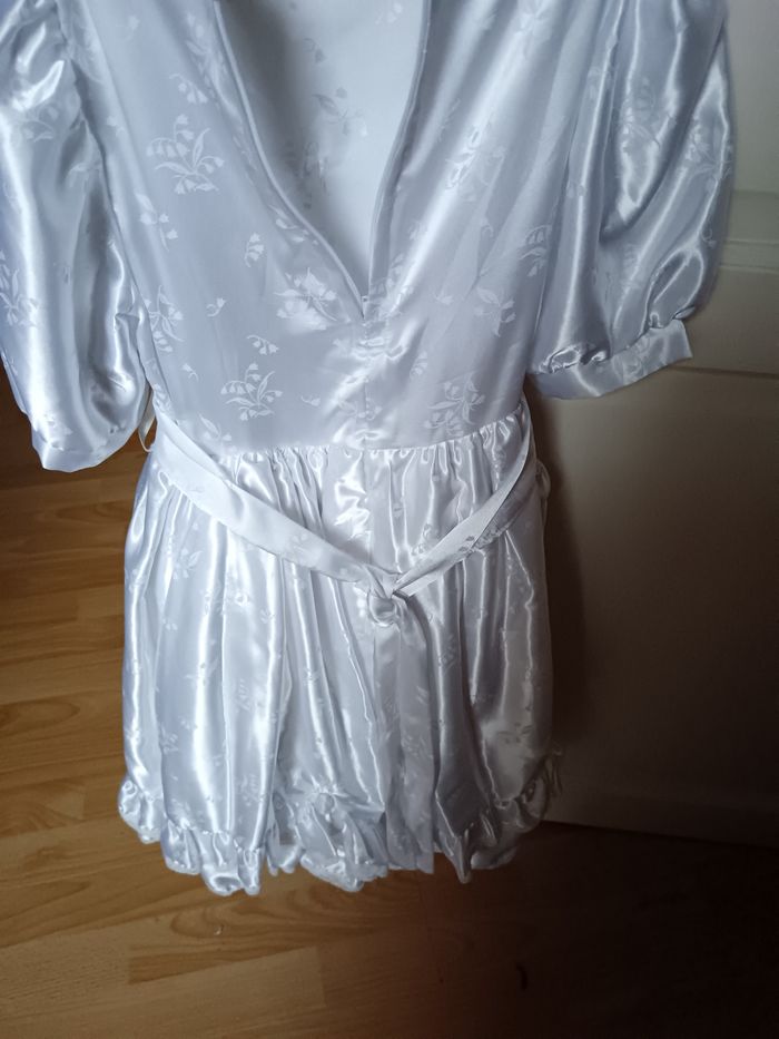 Robe de communion très belle - photo numéro 2