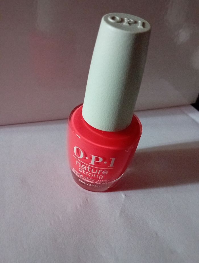 Vernis a ongles. O.p.i. neuf - photo numéro 2