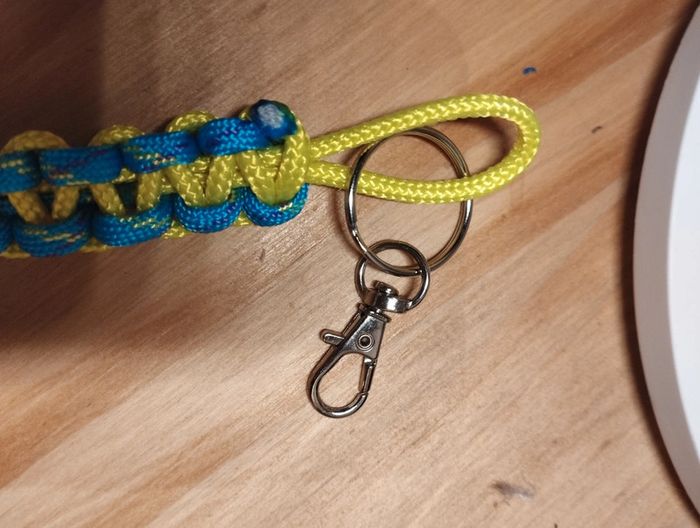 Porte clés en paracorde fait main - photo numéro 5