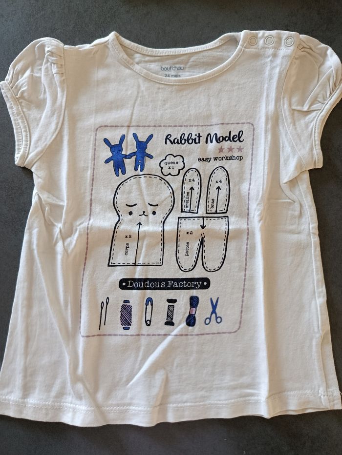 Tshirt fille 24 mois