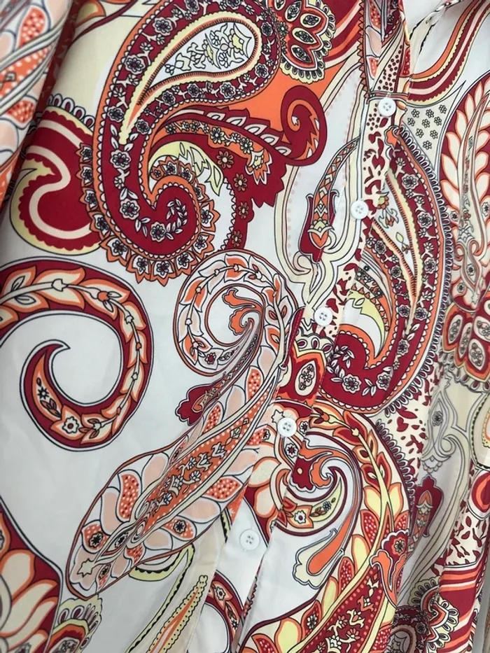 Blouse à motifs - photo numéro 2