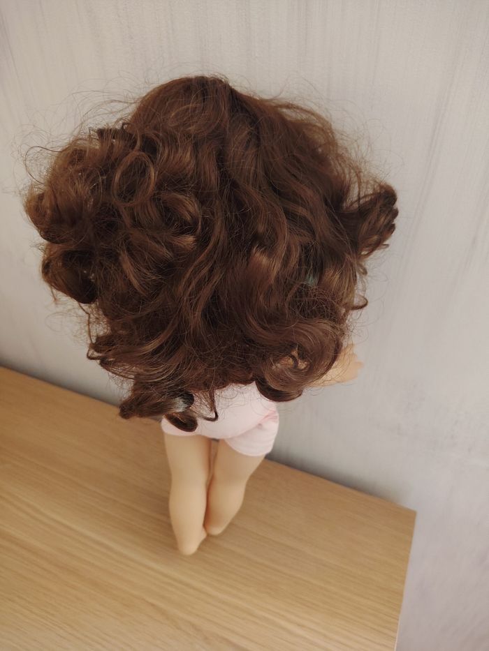 Poupée Pénélope cheveux frisés corolle - photo numéro 6