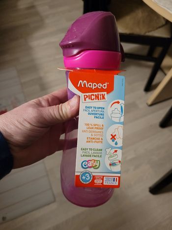 gourde plastique maped neuf (7e)