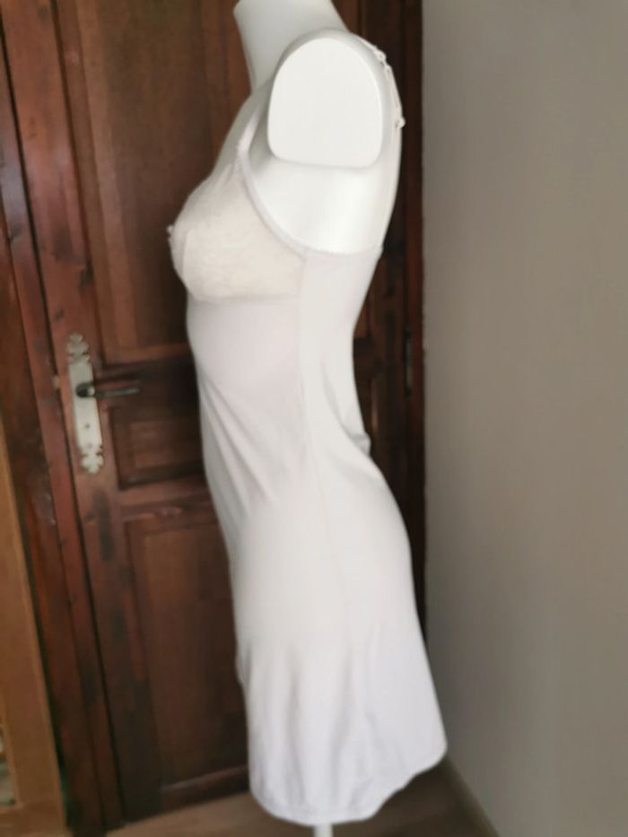 Nuisette couleur ivoire dentelle devant taille S - photo numéro 4