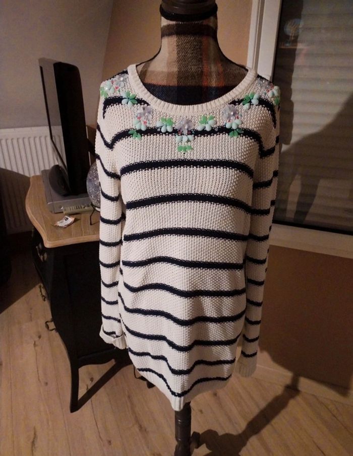 Pull oversize marinière blanche f&f taille 40 perles