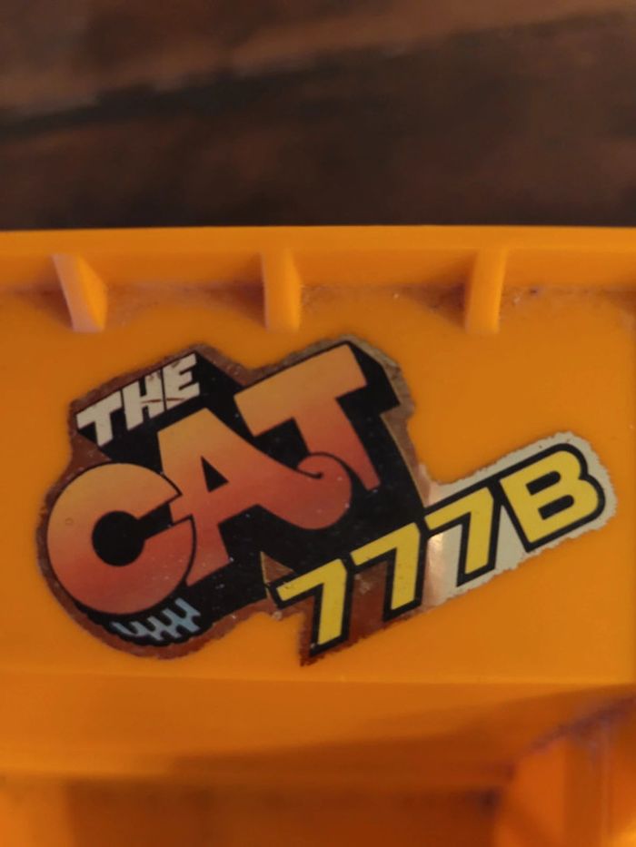 Vends dumper caterpillar thé cat 777b 1987 new bright - photo numéro 5