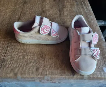 Baskets puma fille taille 26