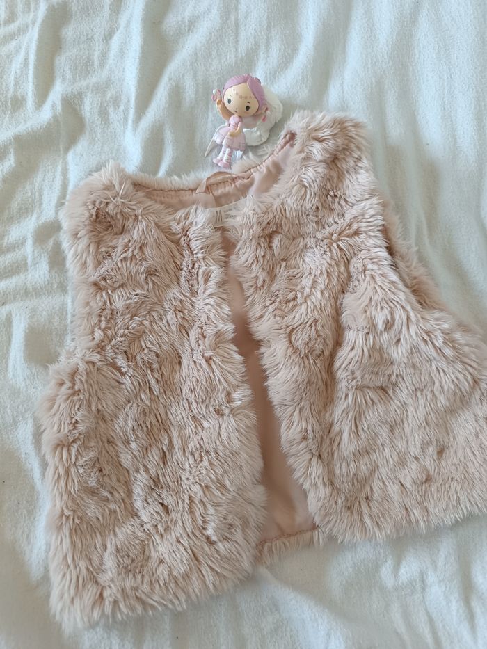 Gillet fausse fourrure rose