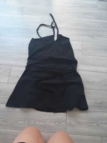 Robe dos nu noire