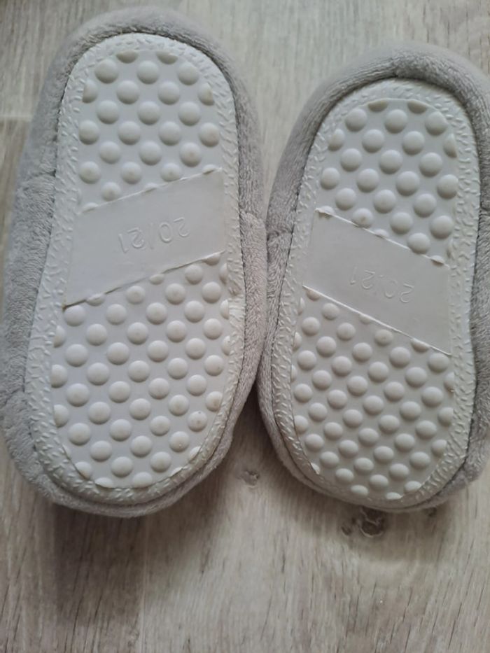 Chaussons fourrés 20-21 Bout'chou - comme neufs - photo numéro 3