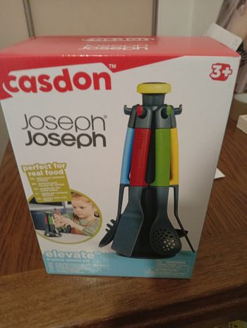 Set ustensiles de cuisine neuf dès 3 ans 