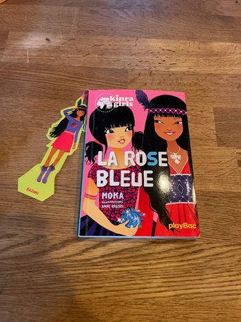 Livre Kinra Girls Numéro 19 La rose bleue
