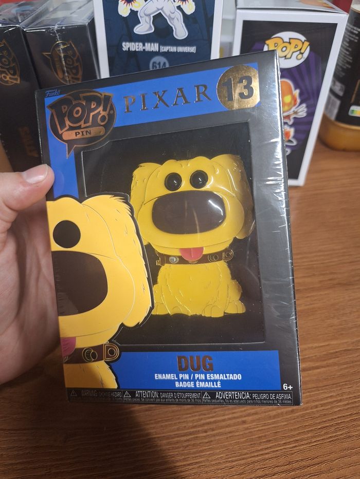 Funko pop pins badge Pixar là haut Dug 13 - photo numéro 2