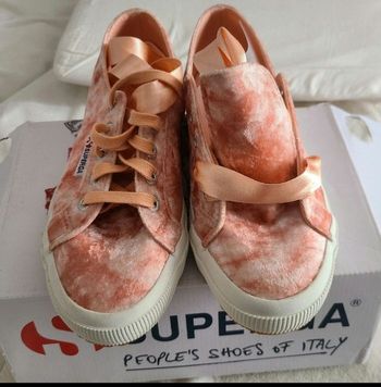 Sneakers Baskets Superga neuves en velours rose pointure 37