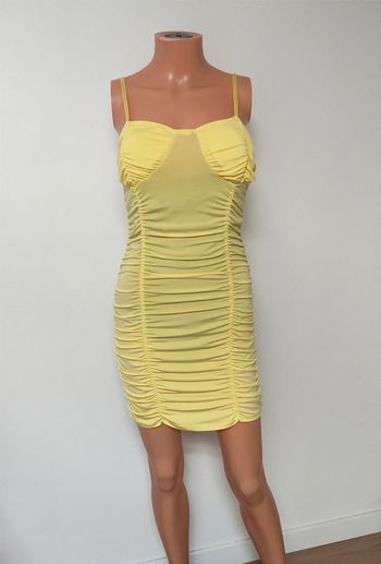 Robe moulante jaune 38
