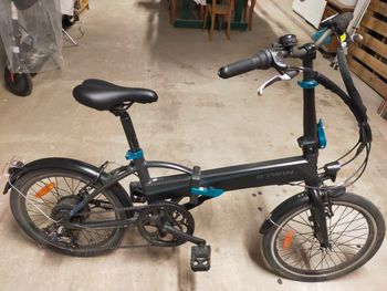 Vélo pliant électrique neuf