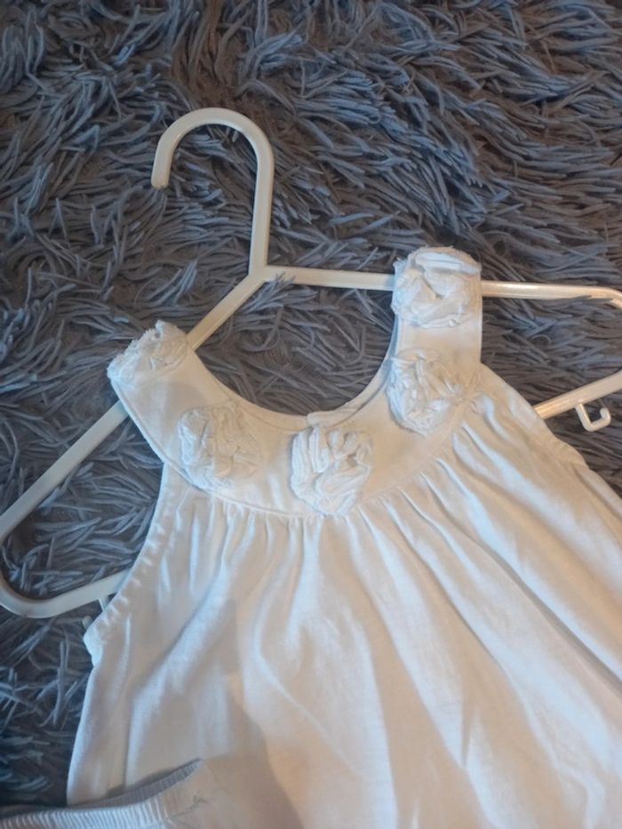 Robe blanche + culotte - photo numéro 2