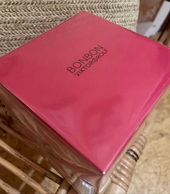 Parfum bonbon Viktor & rolf - photo numéro 3