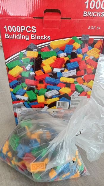 Lego 1000 pieces