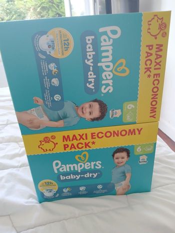 Lot 2 cartons  couches pampers maxi pack   T6