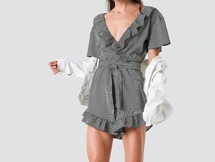 Combishort à rayures noir et blanc style bouffante NA-KD Taille M - photo numéro 5